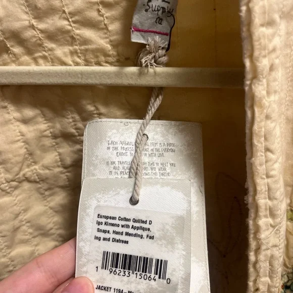 Magnolia Pearl floral kimono - Picture 16 of 16